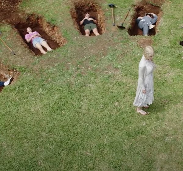 Nove Desconhecidos: a série cheia de atores conhecidos que promete mais do que entrega