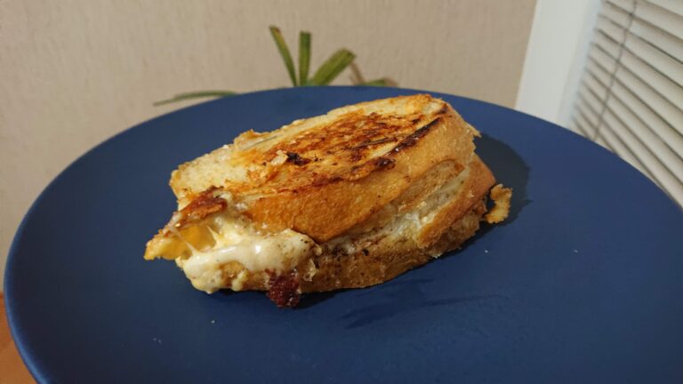 Sanduíche de Queijo Grelhado ⭐